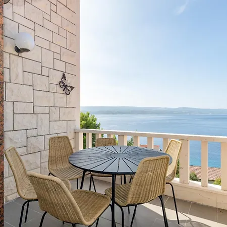 With Pool Vrdoljak 아파트 *