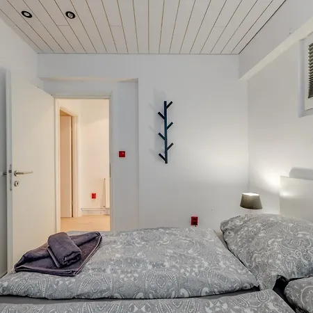 With Pool Vrdoljak 아파트