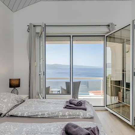 With Pool Vrdoljak *