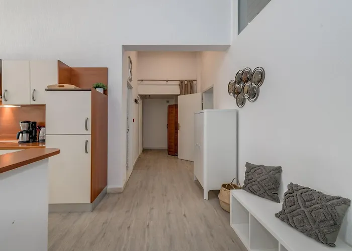 Apartament With Pool Vrdoljak